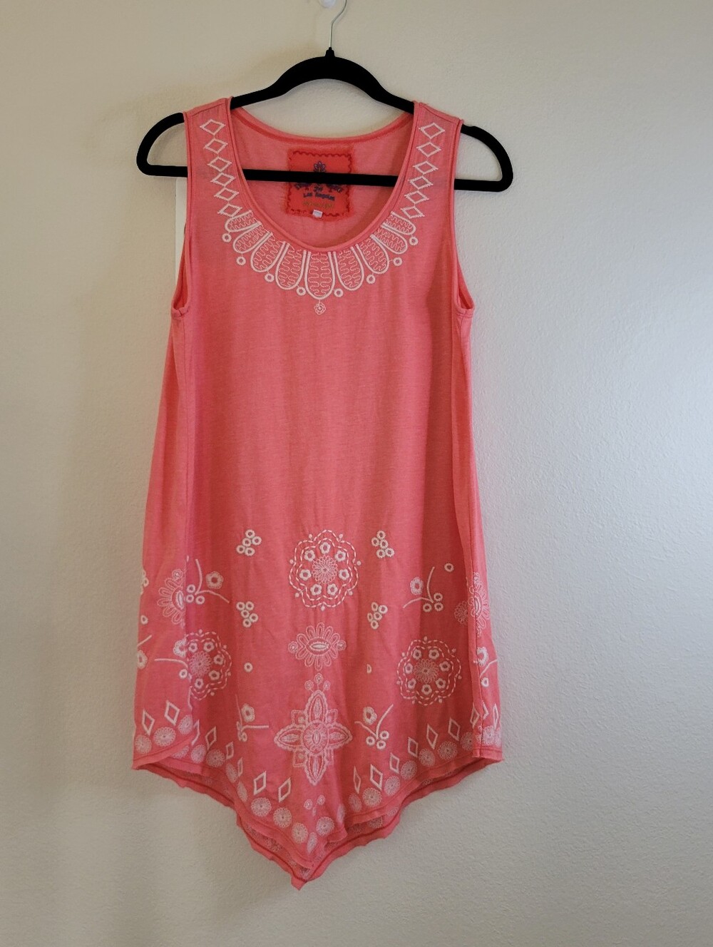 Johnny Was Sleeveless Boho Coral W White Embroidered Handkerchief Mini Dress Med